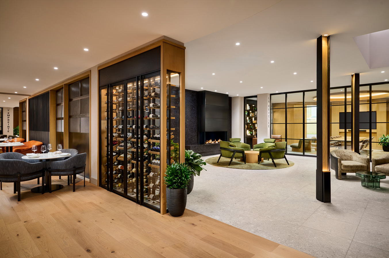 Hotel and Resort Photographer © Carole & Roy Timm Photography