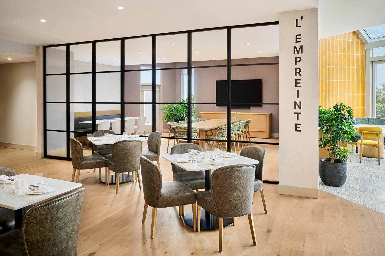 Hotel and Resort Photographer © Carole & Roy Timm Photography