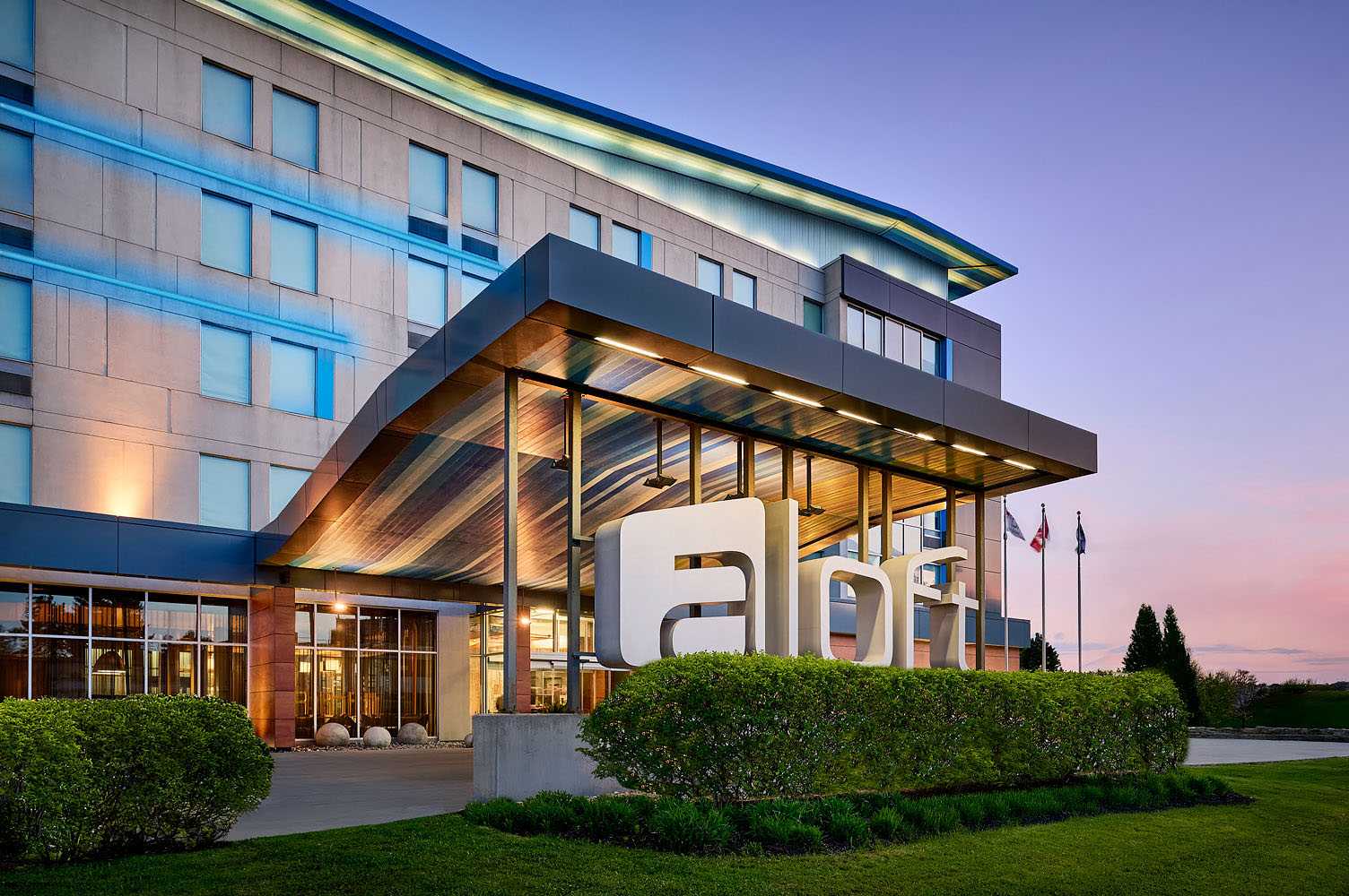 Hotel and Resort Photographer © Carole & Roy Timm Photography