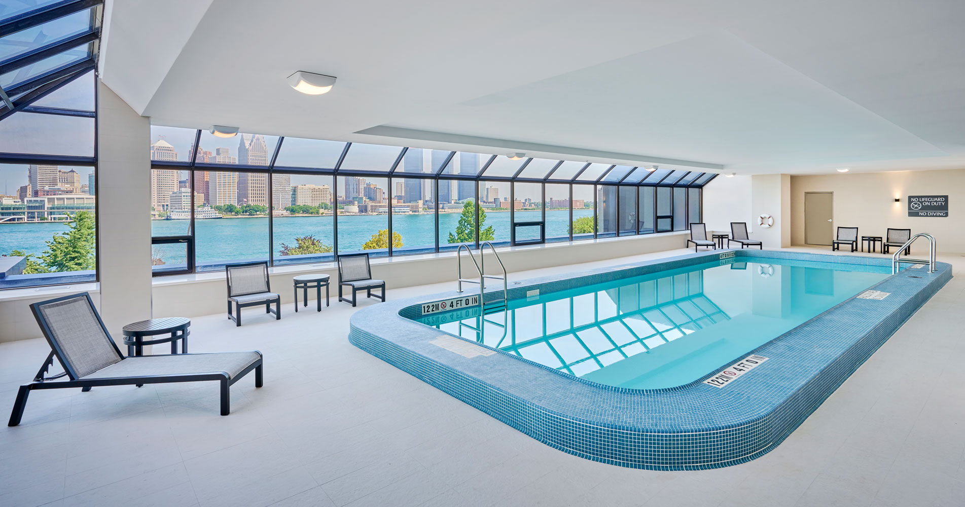 Hotel Resort Photographer © Carole & Roy Timm Photography